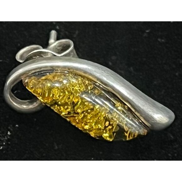 Vintage Baltic Amber Elegant 925 Sterling Silver 3/4 Inch Stud Earrings - Picture 4 of 5